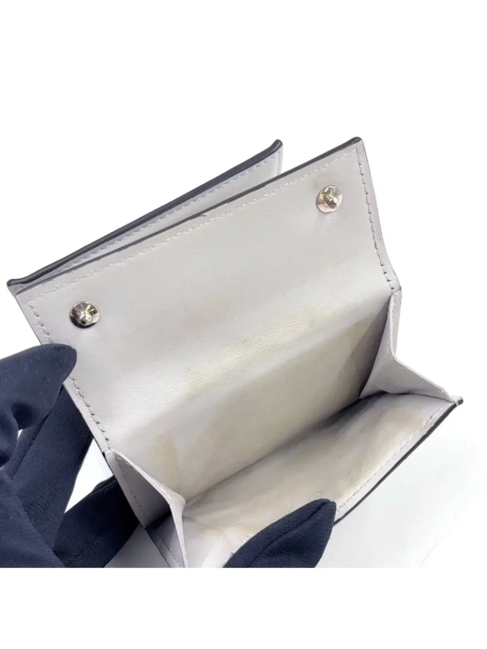 Louis Vuitton Discovery Compact Wallet Leather White Silver